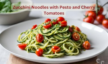 Zucchini Noodles with Pesto and Cherry Tomatoes